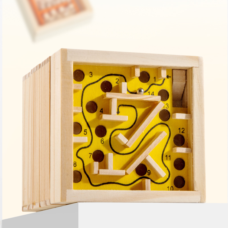 Детская доска-лабиринт с катящ – обзор и цена Board Game Qwirkle